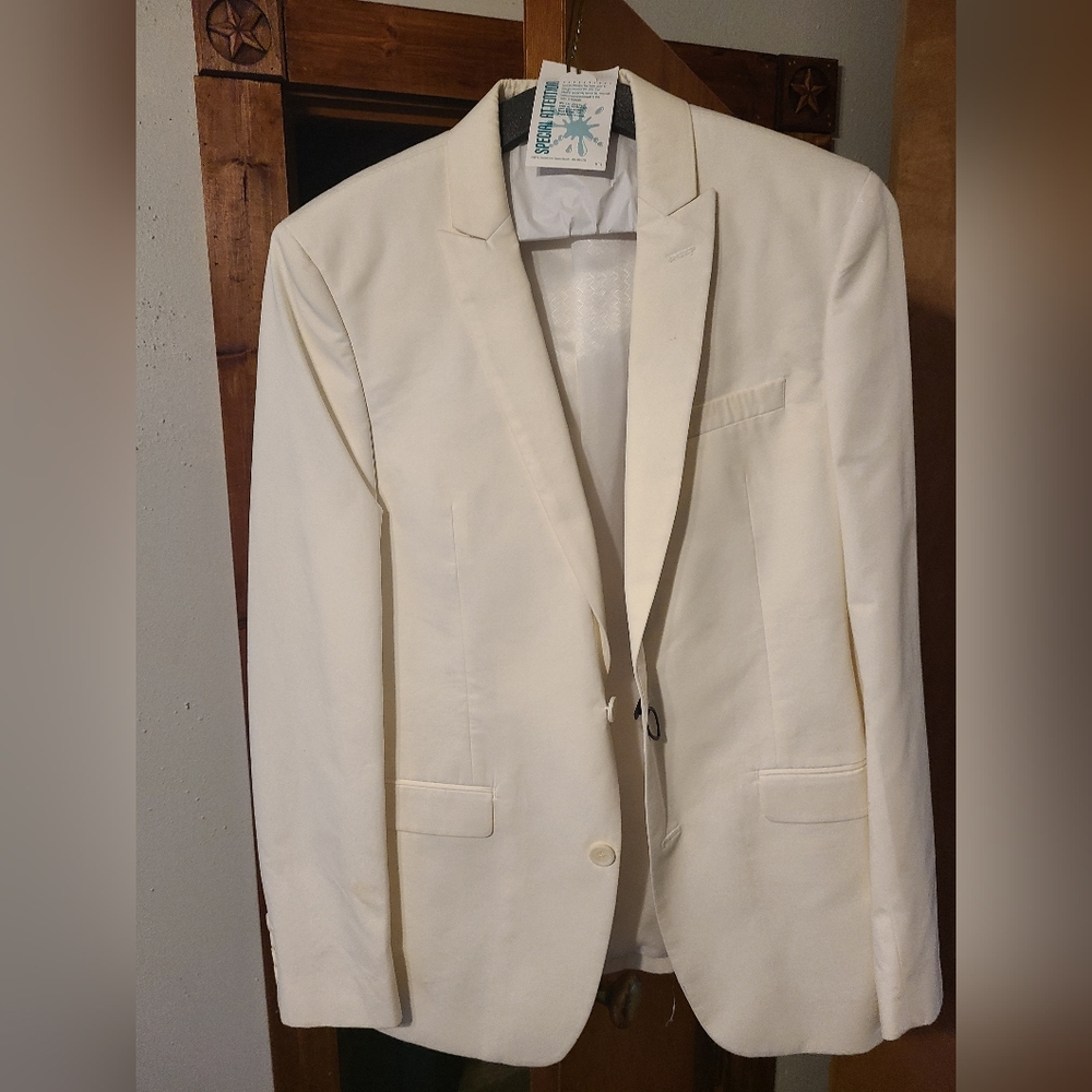 COMPLETE Men's white suit